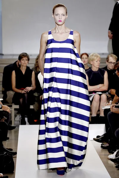 Look 12